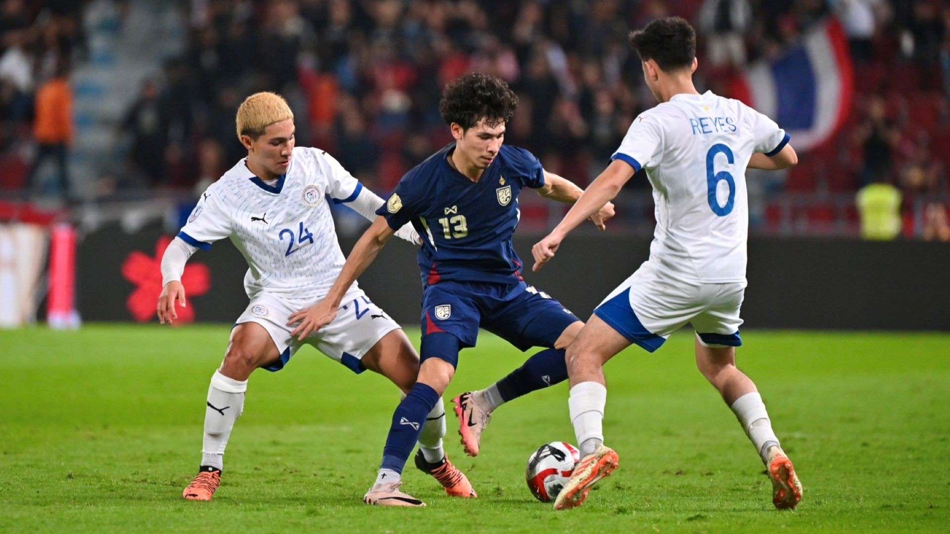 对手后防 对手后防